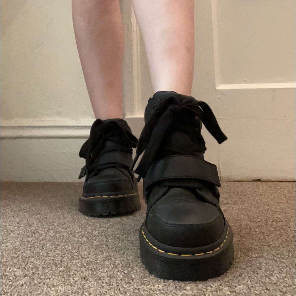 Doc Marten’s US 7 Zuma II Low Rise Boots